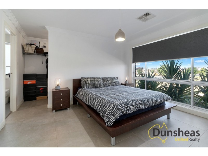 24 Coral Flame Circuit, Gregory Hills NSW 2557