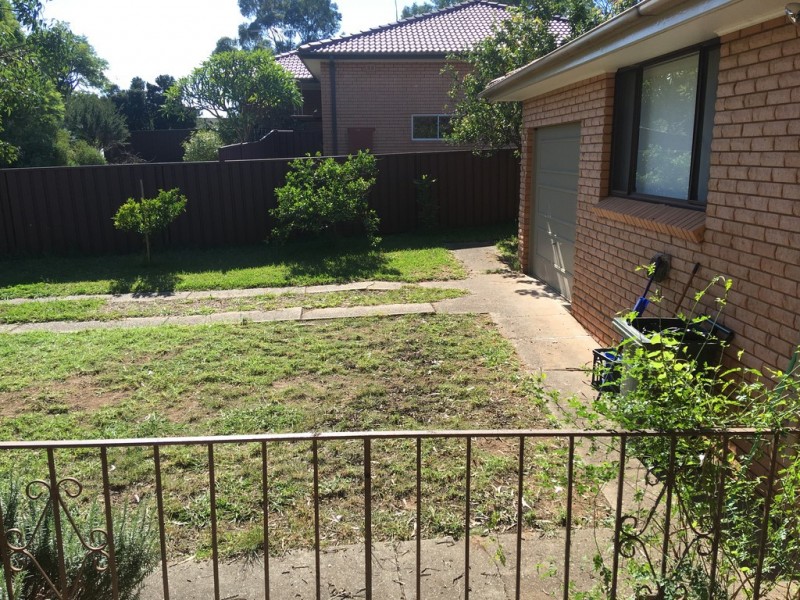 2 Honeyeater Place, Ingleburn NSW 2565