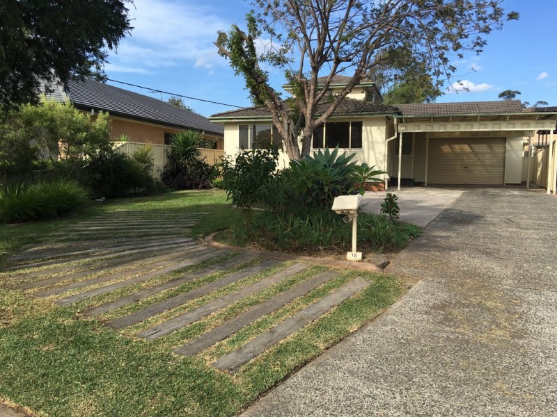 16 Bluegum Ave, Ingleburn NSW 2565