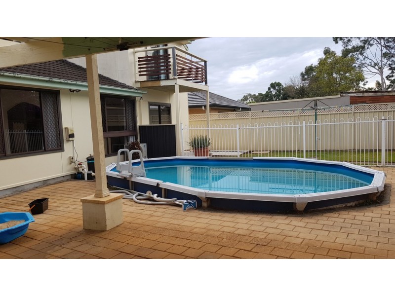 16 Bluegum Ave, Ingleburn NSW 2565