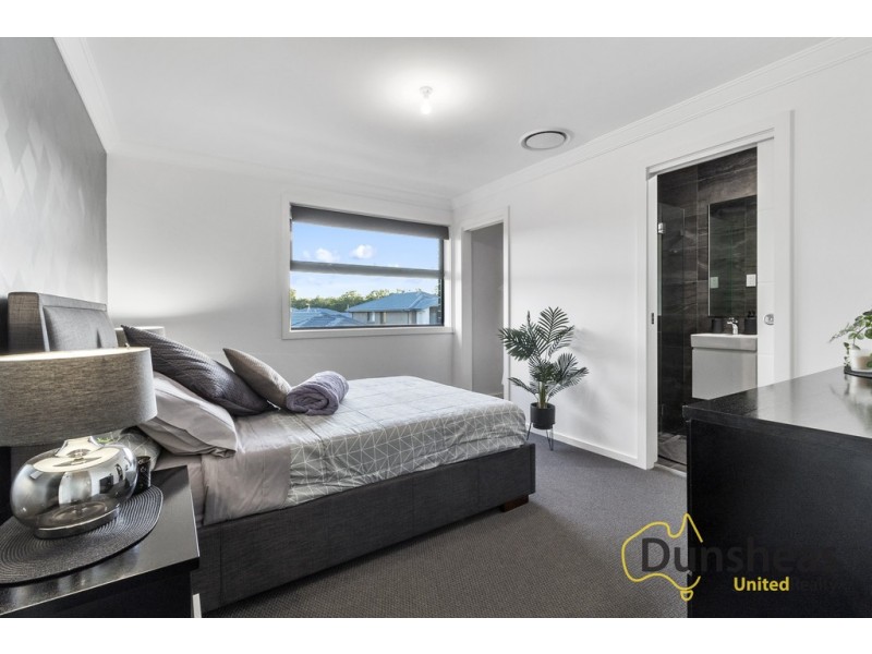 9 Clubmoss Street, Denham Court NSW 2565