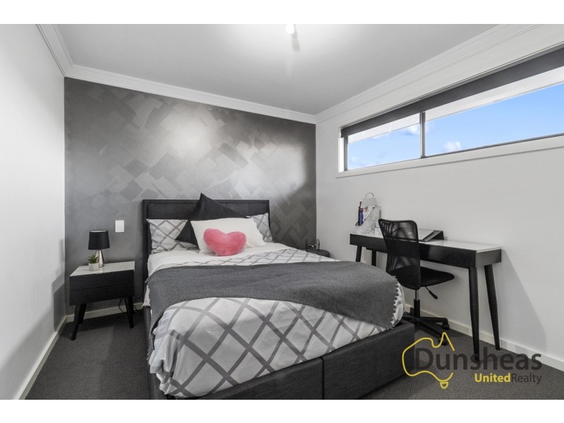 9 Clubmoss Street, Denham Court NSW 2565