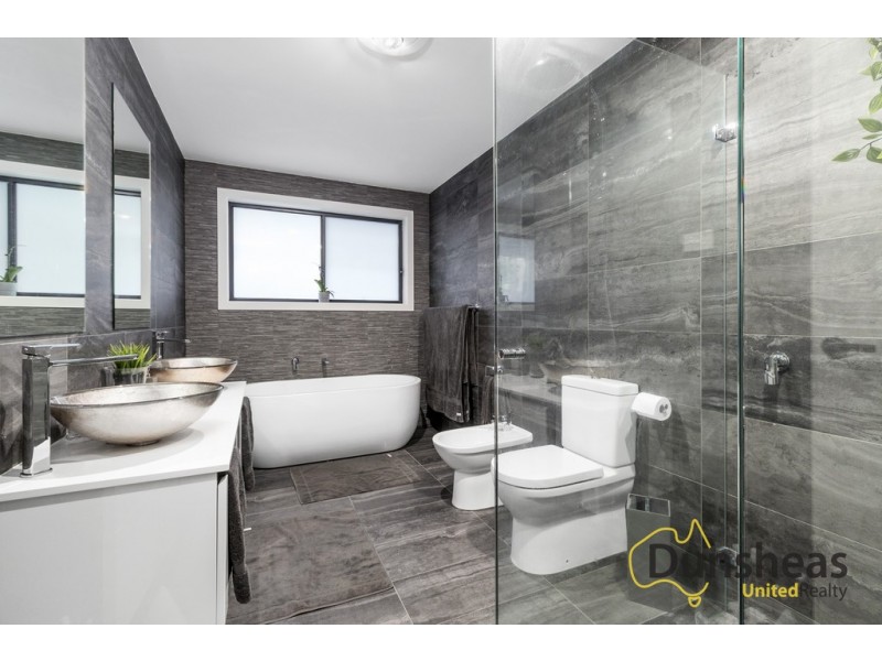 9 Clubmoss Street, Denham Court NSW 2565