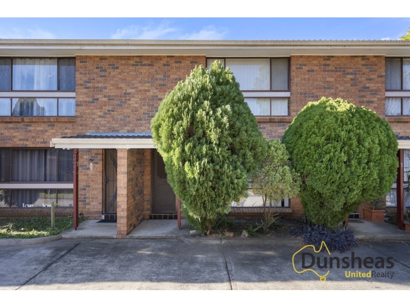 2/27 Myee Road, Macquarie Fields NSW 2564