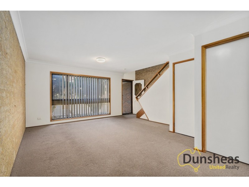 2/27 Myee Road, Macquarie Fields NSW 2564