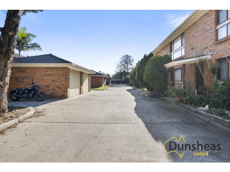 2/27 Myee Road, Macquarie Fields NSW 2564
