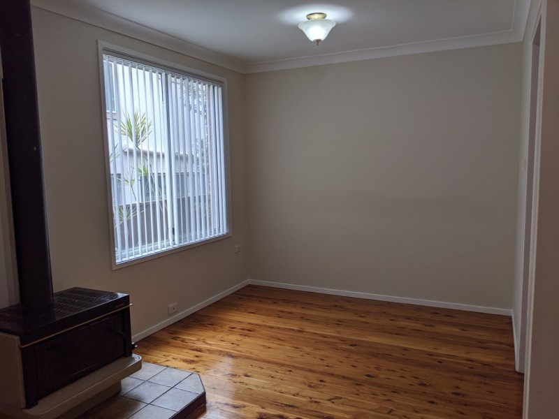 3 Nigel Place, Macquarie Fields NSW 2564