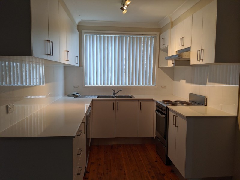 3 Nigel Place, Macquarie Fields NSW 2564