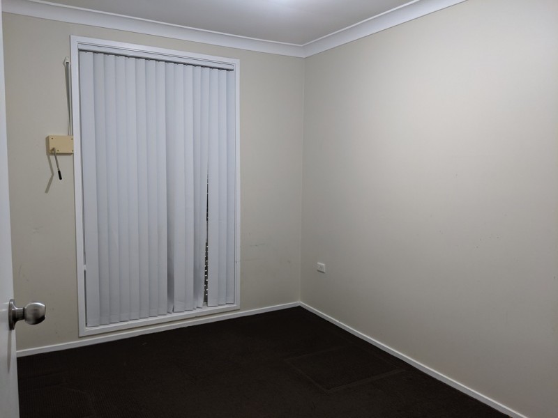 3 Nigel Place, Macquarie Fields NSW 2564