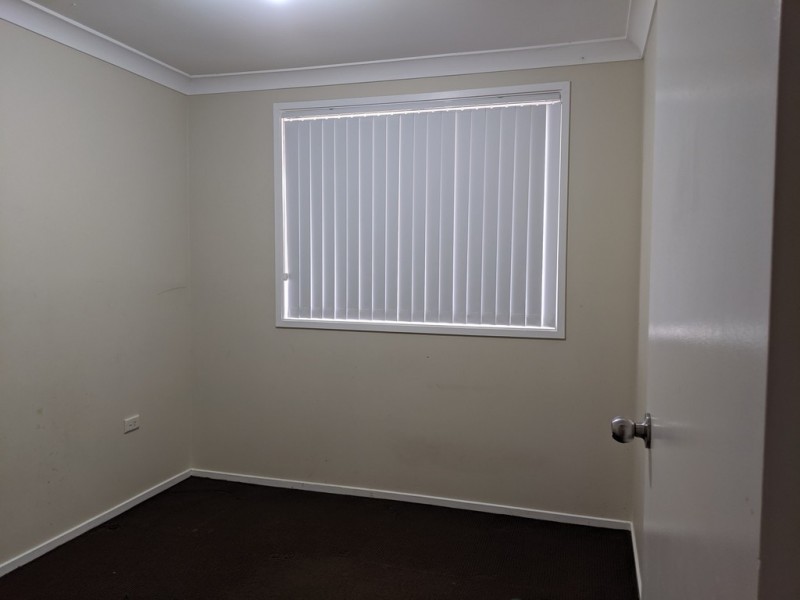 3 Nigel Place, Macquarie Fields NSW 2564