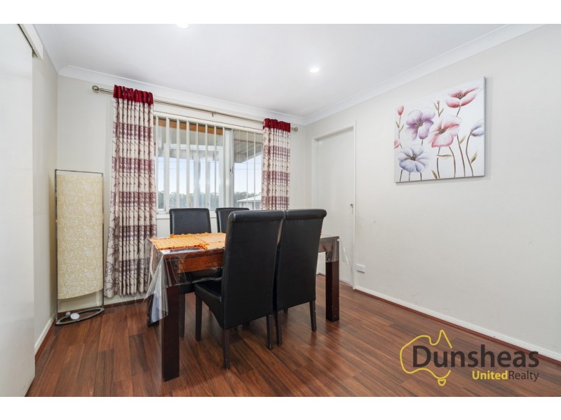 26 Fergusson Street, Glenfield NSW 2167