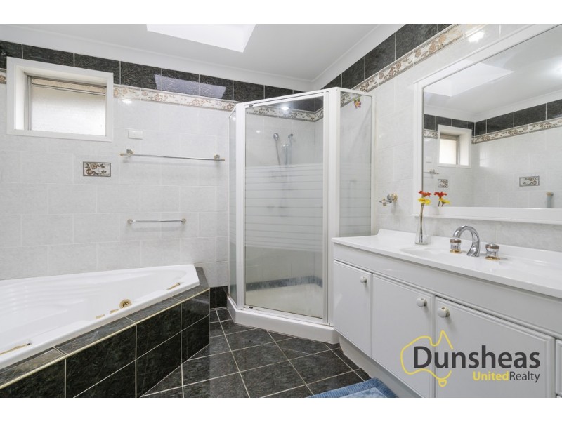 26 Fergusson Street, Glenfield NSW 2167