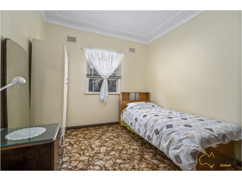 1 Jaclyn Street, Ingleburn NSW 2565