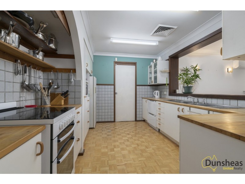 5 Raven Place, Ingleburn NSW 2565