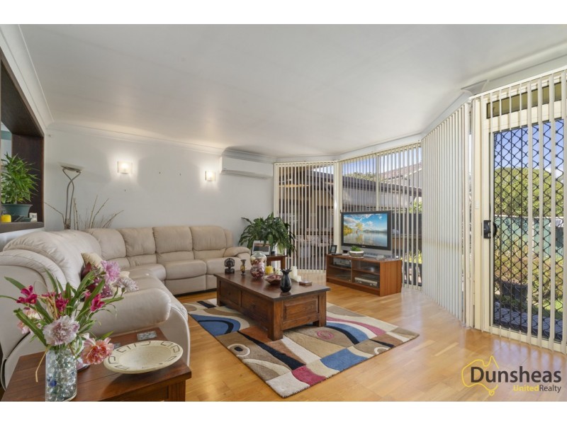 5 Raven Place, Ingleburn NSW 2565