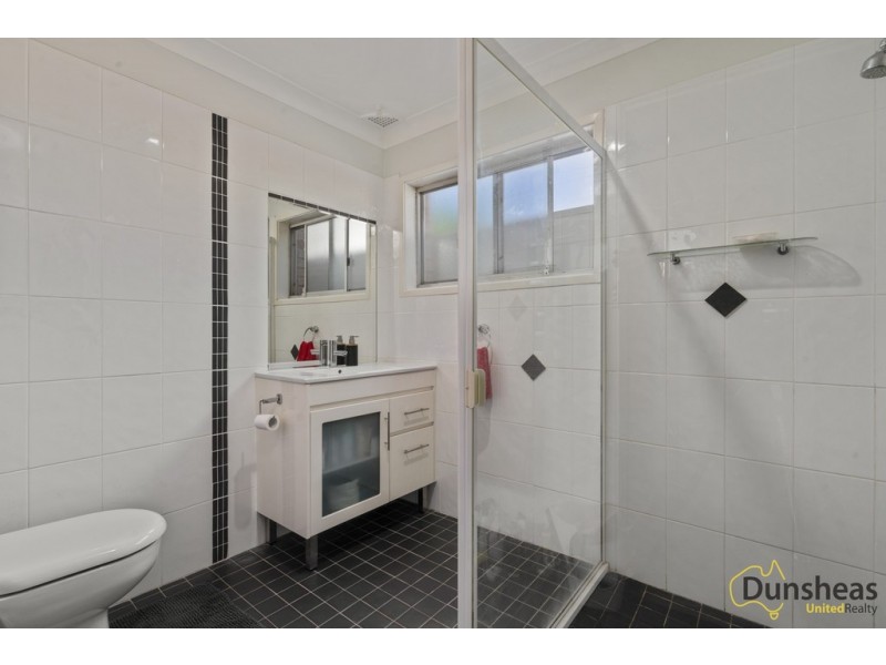 11/5 Robin Place, Ingleburn NSW 2565