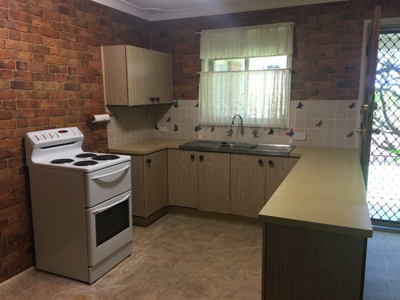 4 Friar Place, Ingleburn NSW 2565