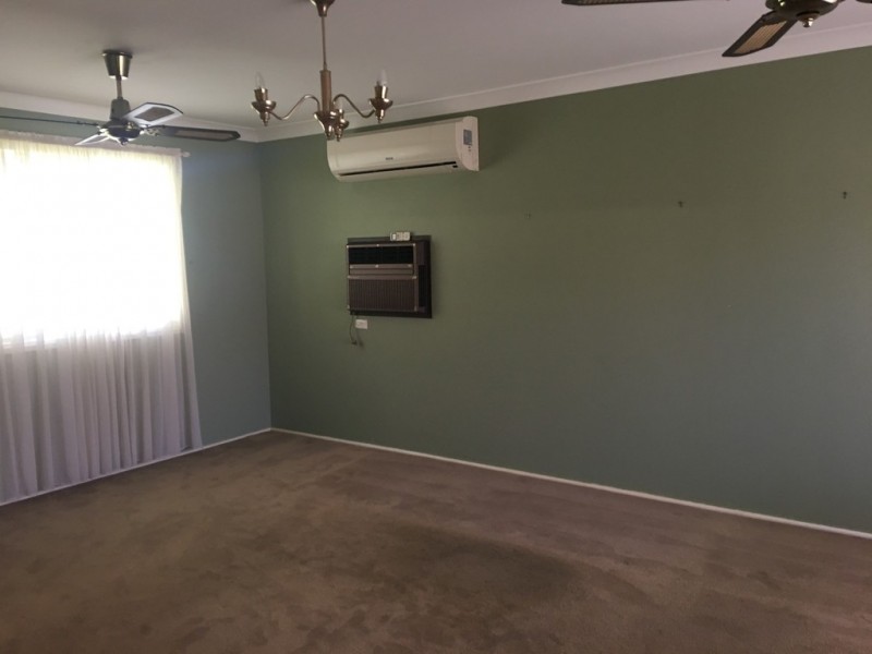 4 Friar Place, Ingleburn NSW 2565