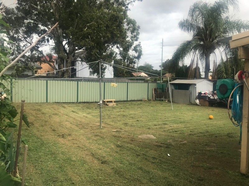 3 Koala Ave, Ingleburn NSW 2565