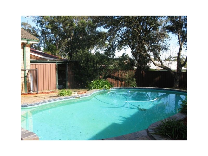 3 Coucal Place, Ingleburn NSW 2565