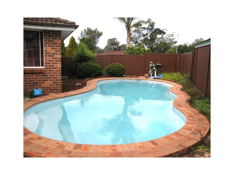 1 Ford Place, Ingleburn NSW 2565