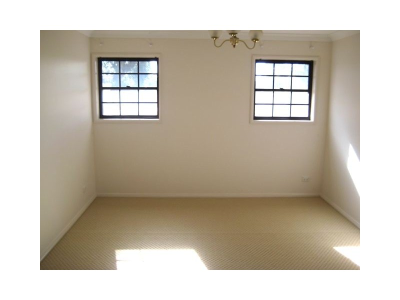 15 Renault Place, Ingleburn NSW 2565