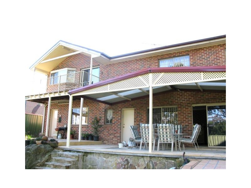 38 Bainbridge Ave, Ingleburn NSW 2565