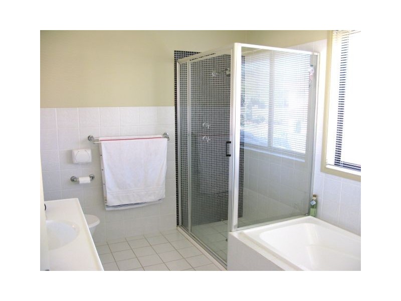 Macquarie Links NSW 2565