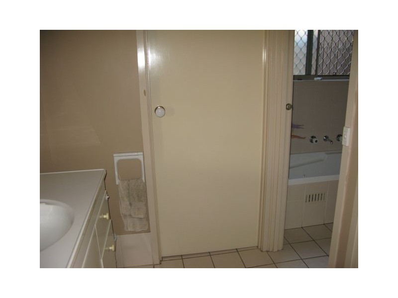 Hoxton Park NSW 2171