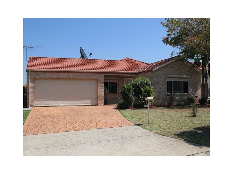 8 Milparinka Close, Hoxton Park NSW 2171