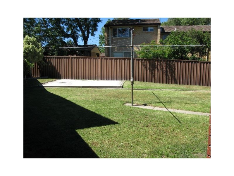 7 Argyle Place, Macquarie Fields NSW 2564