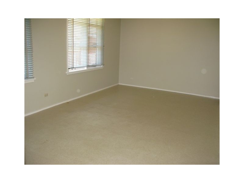 7 Argyle Place, Macquarie Fields NSW 2564