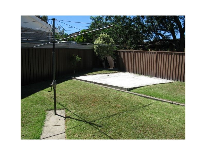 7 Argyle Place, Macquarie Fields NSW 2564