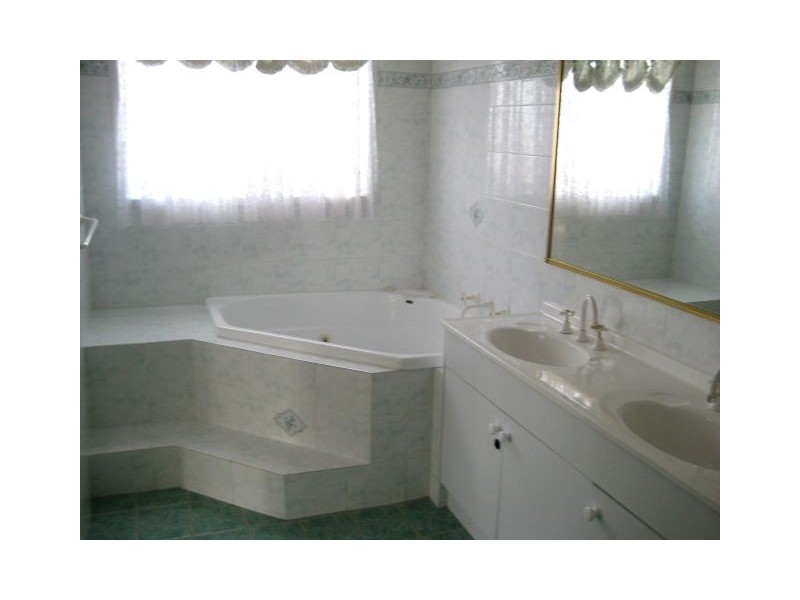 31 Lord Castlereagh Circuit, Macquarie Links NSW 2565