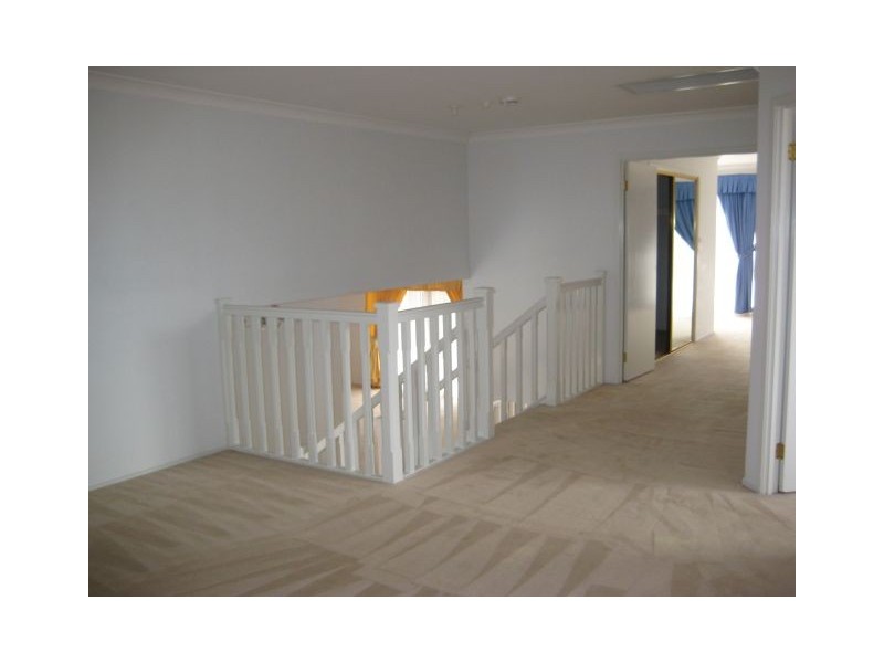 31 Lord Castlereagh Circuit, Macquarie Links NSW 2565