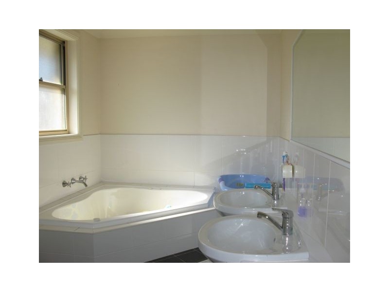 Campbelltown NSW 2560