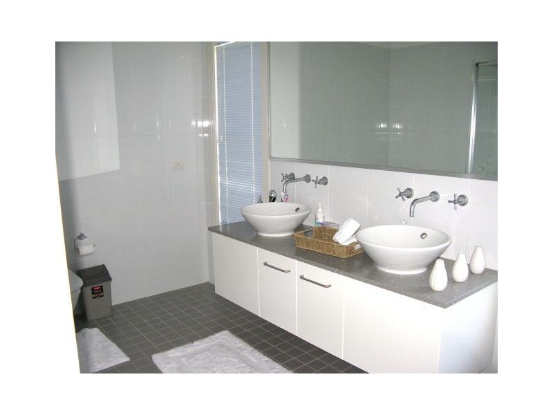 13 Jane Jarvis, Macquarie Links NSW 2565