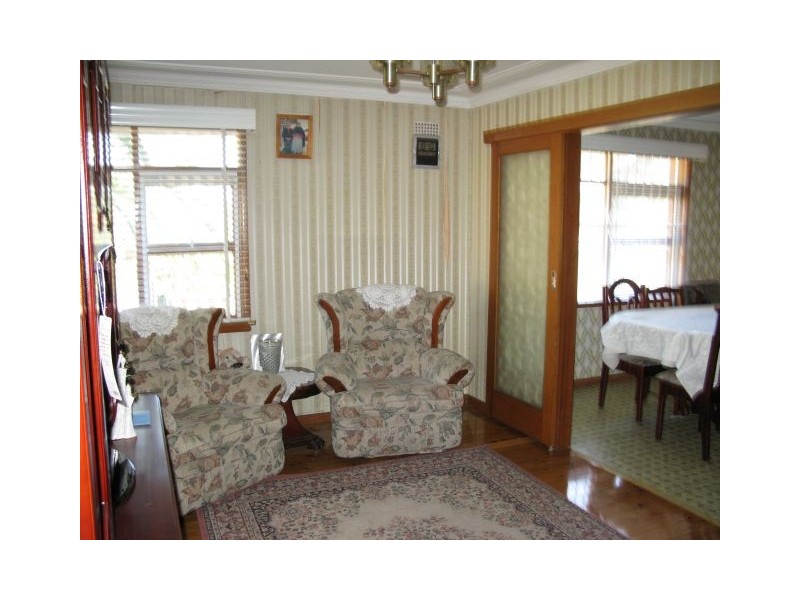 2 First Ave, Macquarie Fields NSW 2564