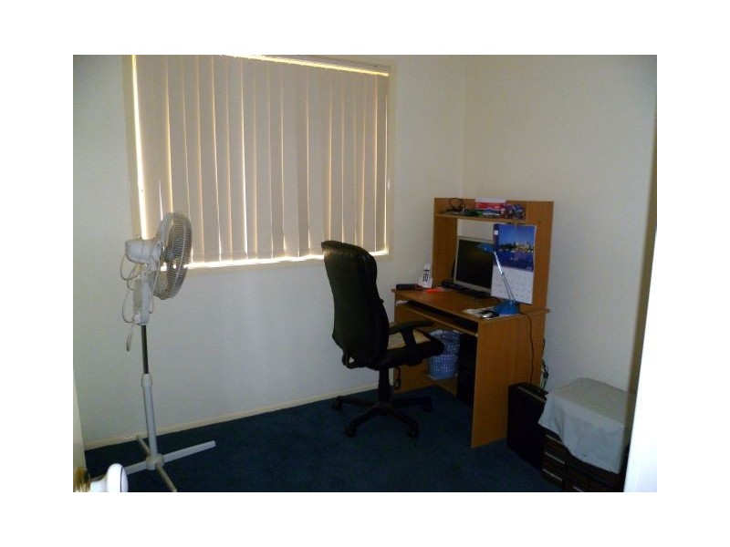 23a Guernsey Ave, Minto NSW 2566