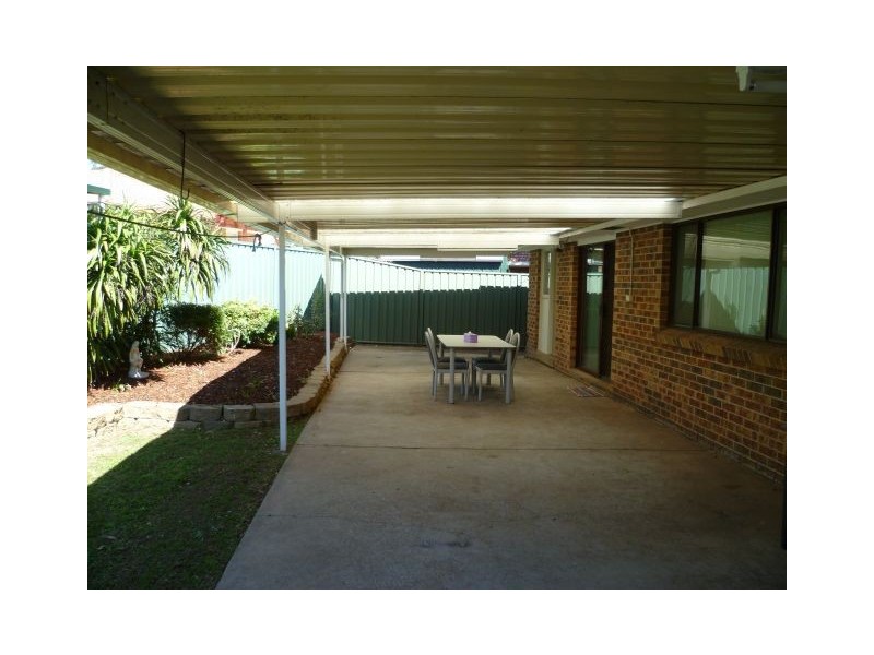 79 Lantana Street, Macquarie Fields NSW 2564