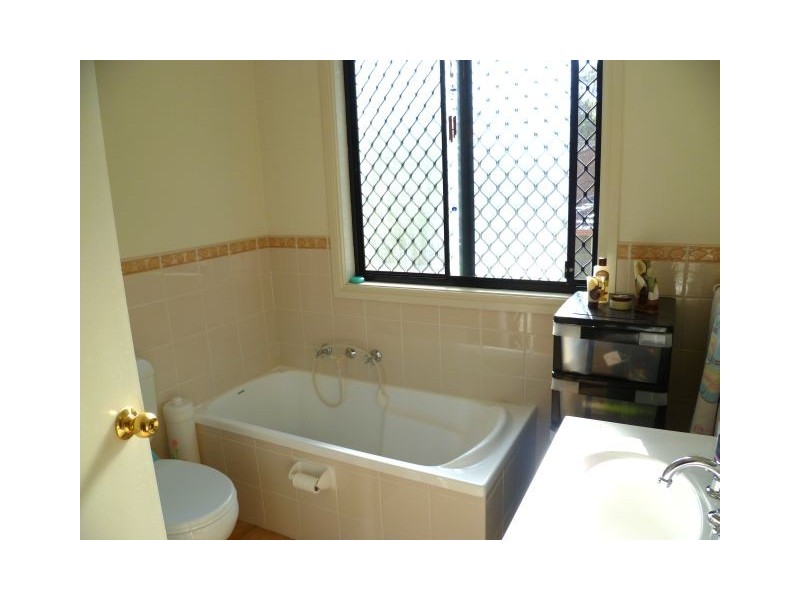 Macquarie Fields NSW 2564