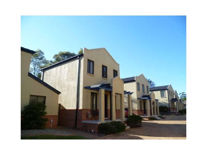 Macquarie Fields NSW 2564