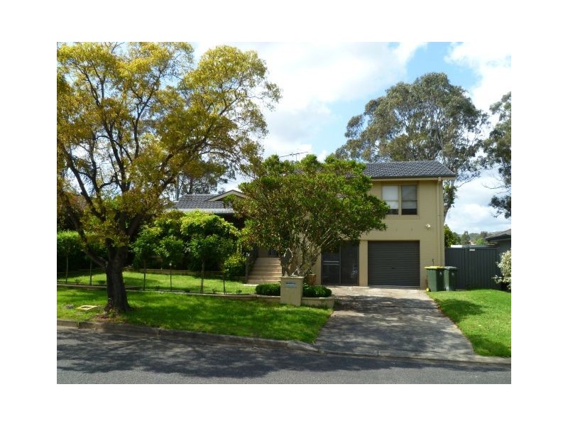 42 Lorikeet Ave, Ingleburn NSW 2565