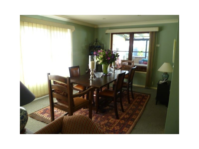 42 Lorikeet Ave, Ingleburn NSW 2565