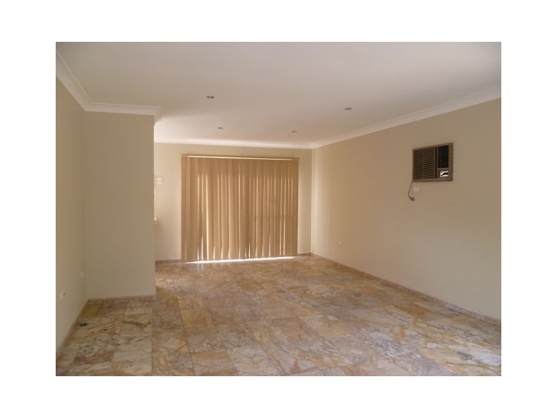 7 Madang Place, Glenfield NSW 2167