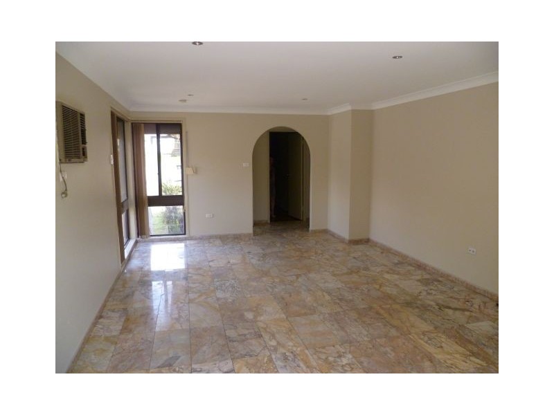 7 Madang Place, Glenfield NSW 2167
