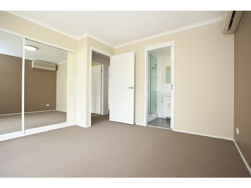 11 Salter Avenue, Minto NSW 2566