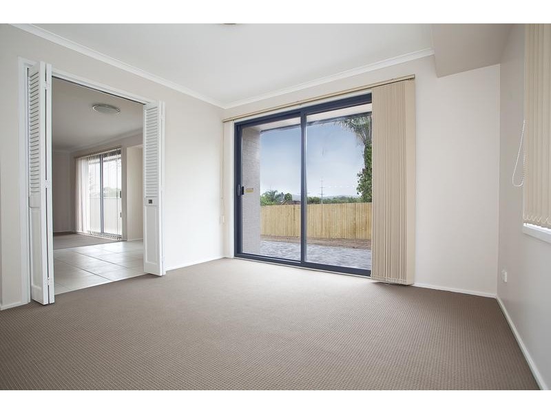 11 Salter Avenue, Minto NSW 2566
