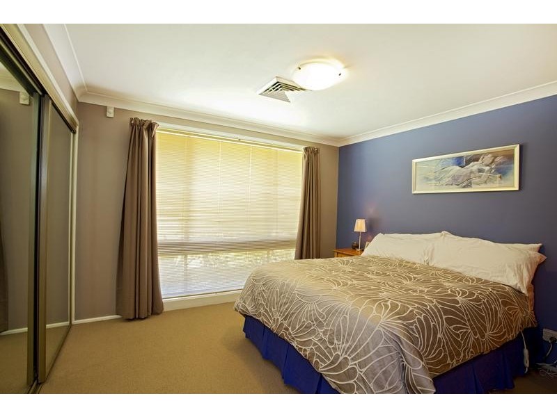 17 Francis Street, Minto NSW 2566