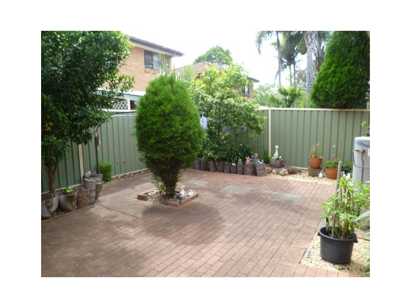 Macquarie Fields NSW 2564